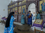 В праздник Похвалы Богородицы Архипастырь совершил Божественную литургию в Воскресенском соборе Белогорского мужского монастыря