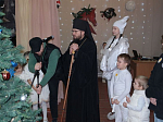 Епископ Россошанский и Острогожский Дионисий посетил Архиерейскую Рождественскую елку в драматическом театре «Рамс» города Россошь