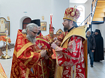 В день Радоницы Преосвященнейший епископ Дионисий совершил Литургию в Воскресенском соборе Белогорского епархиального мужского монастыря