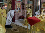 Глава Россошанской епархии совершил молодежную Литургию в Свято-Ильинском кафедральном соборе города Россошь