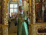Епископ Россошанский и Острогожский Дионисий принял участие в соборном архиерейском служении Божественной литургии в Сергиевском трапезном храме Троице Сергиевой Лавры