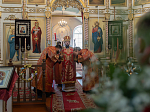 Преосвященнейший Дионисий епископ Россошанский и Острогожский совершил Литургию в храме Архистратига Божия Михаила г. Острогожска