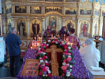 Праздник Изнесения Честных Древ Креста Господня молитвенно отметили в Тихоновском соборном храме Острогожска