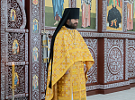 Епископ Россошанский и Острогожский Дионисий совершил Божественную литургию в Воскресенском соборе Белогорского епархиального мужского монастыря