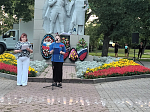 В День памяти и скорби в городском парке Острогожска на Аллее героев прошло мероприятие «Свеча памяти»