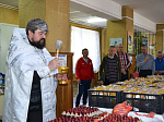 Благочинный Калачеевского церковного округа протоиерей Евгений Бей посетил психоневрологический интернат посёлка Пригородный