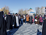 Архипастырь совершил заупокойное богослужение у мемориала военнослужащим, погибшим при исполнении воинского долга