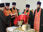 Водосвятный молебен в руинированном храме