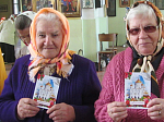В день памяти  жен-мироносиц кантемировские прихожанки получили открытки и поздравления