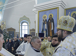 Епископ Россошанский и Острогожский Дионисий возглавил праздничное богослужение в храме святого мученика Иоанна Воина города Богучара