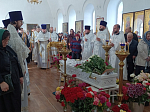 В Свято-Никольском храме села Урыв-Покровка Острогожского района перед отпеванием настоятеля храма, новопреставленного иерея Михаила Порубаева, состоялось соборное богослужение