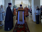 Епископ Россошанский и Острогожский Дионисий совершил венчальную Литургию в храме святителя Митрофана, первого епископа Воронежского, села Верхний Мамон