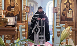 В Казанском храме поселка Каменка совершена последняя в этом году Литургия Преждеосвященных Даров