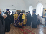 Епископ Дионисий совершил Божественную литургию в Никольском храме с. Урыв – Покровка Острогожского благочиния