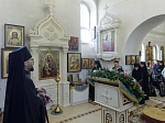 Епископ Россошанский и Острогожский Дионисий возглавил воскресное богослужение в Спасском Костомаровском женском монастыре