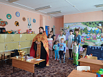 Священник поздравил воспитанников Ольховатского СРЦдН с окончанием учебного года
