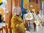 Епископ Россошанский и Острогожский Дионисий сослужил Преосвященным Архипастырям за богослужением в Благовещенском кафедральном соборе города Воронежа