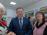Епископ Дионисий принял участие в открытии выставки картин «Покров Пречистой над землей Воронежской» в Молодежном центре г. Россошь