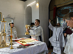 Епископ Россошанский и Острогожский Дионисий возглавил праздничное богослужение в храме Спаса Нерукотворенного села Ближняя Полубянка