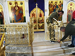 В храме Успения Пресвятой Богородицы города Калач установили новые ограждения к Пасхе