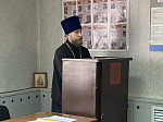 Настоятель храма святых апостолов Петра и Павла села Петропавловка иерей Ярослав Манохин с рабочим визитом посетил местный отдел МВД России