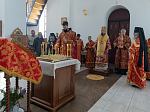 В день Радоницы Преосвященнейший епископ Дионисий совершил Литургию в Воскресенском соборе Белогорского епархиального мужского монастыря