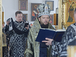 В среду второй седмицы Великого поста епископ Дионисий совершил Литургию Преждеосвященных Даров и диаконскую хиротонию в Казанском храме поселка Каменка