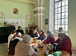 В храмах Богучарского благочиния поздравили прихожан старшего поколения с Днем пожилого человека