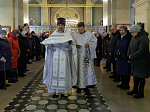 В Крещенский сочельник епископ Россошанский и Острогожский Дионисий совершил Литургию в храме Святой Живоначальной Троицы районного поселка Кантемировка