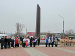 В с. Верхний Мамон священник принял участие в митинге, посвященном годовщине начала операции «Малый Сатурн»