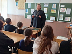 В Нижнеольшанской СОШ Острогожского благочиния провели час духовного общения, посвященный Дню православной книги