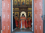 В день Радоницы Преосвященнейший епископ Дионисий совершил Литургию в Воскресенском соборе Белогорского епархиального мужского монастыря