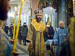 Епископ Россошанский и Острогожский Андрей возглавил вечернее богослужение в канун дня празднования Казанской иконы Божией Матери