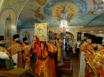 В понедельник Светлой седмицы епископ Дионисий совершил Литургию в храме Покрова Пресвятой Богородицы города Павловска