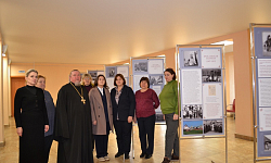 Репьевском районе прошла выставка, посвященная 100-летию со дня кончины Святителя Тихона