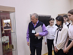В Острогожске состоялась итоговая межмуниципальная дискуссия среди воспитанников воскресных и образовательных школ Россошанской епархии на тему «Что значит жить по Евангелию. Осмысление подвигов новомучеников и исповедников Церкви Русской». 