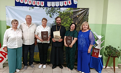 Настоятель храма во имя святителя Николая Чудотворца села Бабка игумен Симон (Камнев) принял участие в презентации книги «История села Бабка»
