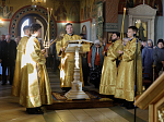 В Неделю 21-ю по Пятидесятнице епископ Дионисий возглавил воскресное богослужение в Свято-Ильинском кафедральном соборе города Россошь