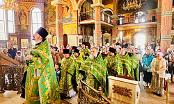 В Россоши торжественно отметили престольный праздник храма в честь святого благоверного князя Александра Невского
