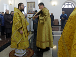В день памяти Собора трех великих святителей Архипастырь совершил Божественную литургию в храме Всемилостивого Спаса г. Россошь