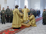Архипастырь возглавил торжественное богослужение в день престольного праздника храма апостола и евангелиста Иоанна Богослова села Гороховка Верхнемамонского района