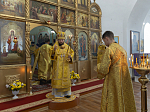 Епископ Дионисий совершил Божественную литургию в Никольском храме с. Урыв – Покровка Острогожского благочиния