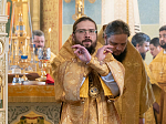 В день памяти священномученика Петра, архиепископа Воронежского, епископ Россошанский и Острогожский Дионисий сослужил митрополиту Воронежскому и Лискинскому Сергию за богослужением в Алексиево-Акатовом монастыре