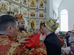 Епископ Россошанский и Острогожский Дионисий совершил венчальную Литургию в храме святителя Митрофана, первого епископа Воронежского, села Верхний Мамон