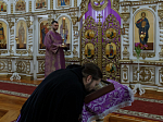 В понедельник третьей седмицы Великого поста Правящий Архиерей совершил Литургию Преждеосвященных Даров в храме святителя Митрофана Воронежского села Верхний Мамон