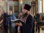 В канун праздника Воздвижения Креста Господня Преосвященнейший епископ Дионисий совершил всенощное бдение в Ильинском кафедральном соборе города Россоши