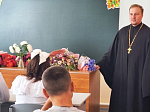 Клирики Россошанского благочиния поздравили педагогов и учащихся с началом учебного года