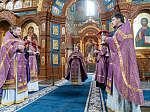 В Великий Четверток митрополит Воронежский и Лискинский Сергий возглавил служение Божественной литургии