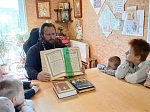 Воспитанники воскресной группы при храме Архистратига Божия Михаила села Воробьевка познакомились с историей книгопечатания на Руси