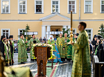 В канун праздника обретения мощей прп. Сергия Радонежского епископ Дионисий сослужил Патриарху Кириллу за всенощным бдением в Троице-Сергиевой лавре